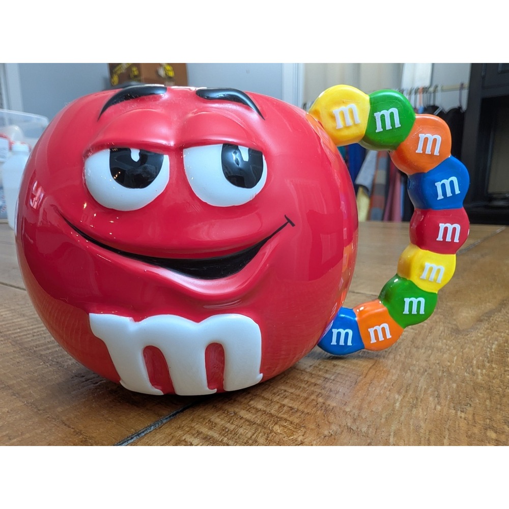 R1 Vintage 2002 Galleries Red M&M Decorative Collectable Mug Multicolor Handle